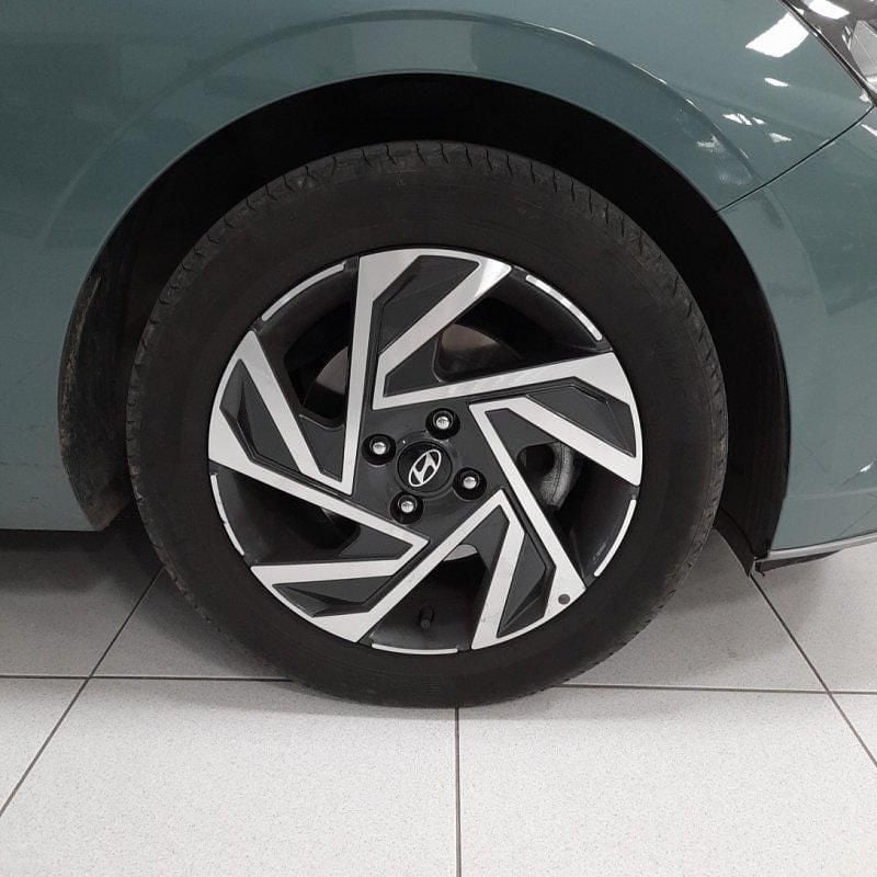 Nuevo Hyundai i20 90 CV (66 kW) 2026 Verde mangrove Utilitario