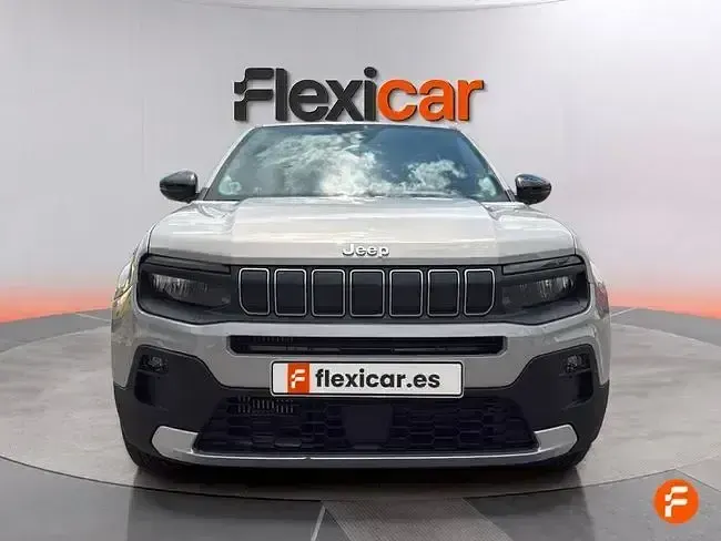 Usado Jeep Avenger Altitude 100 CV (73 kW) 2025 Beige SUV