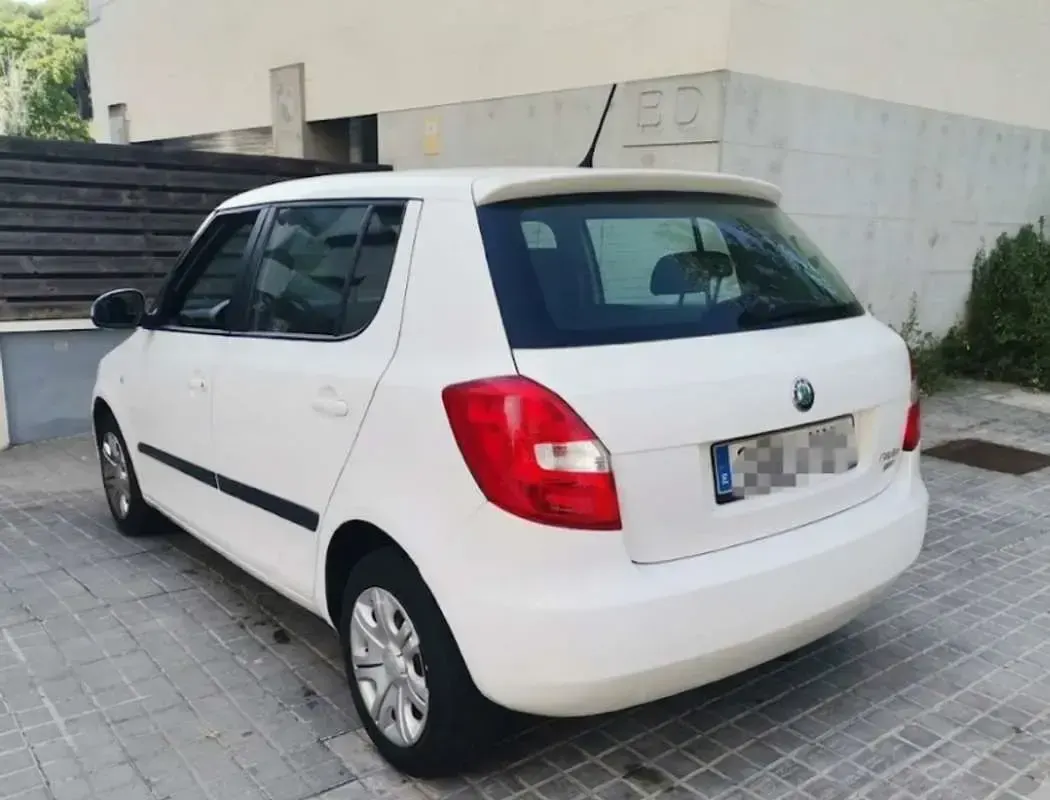 Usado Skoda Fabia 60 CV (44 kW) 2012 Blanco Utilitario