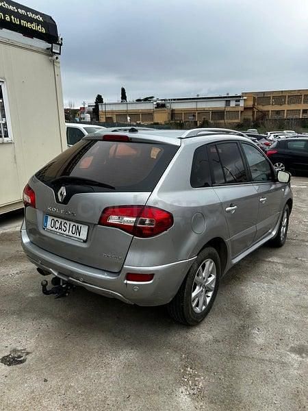 Usado Renault Koleos Dynamique 150 CV (110 kW) 2009 Gris / plata SUV