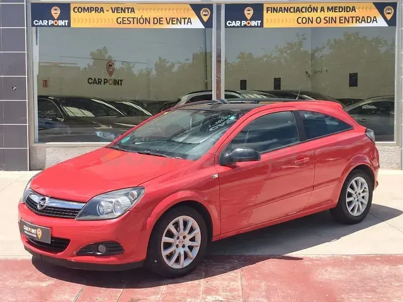Usado Opel Astra GTC Enjoy 105 CV (77 kW) 2006 Rojo Berlina