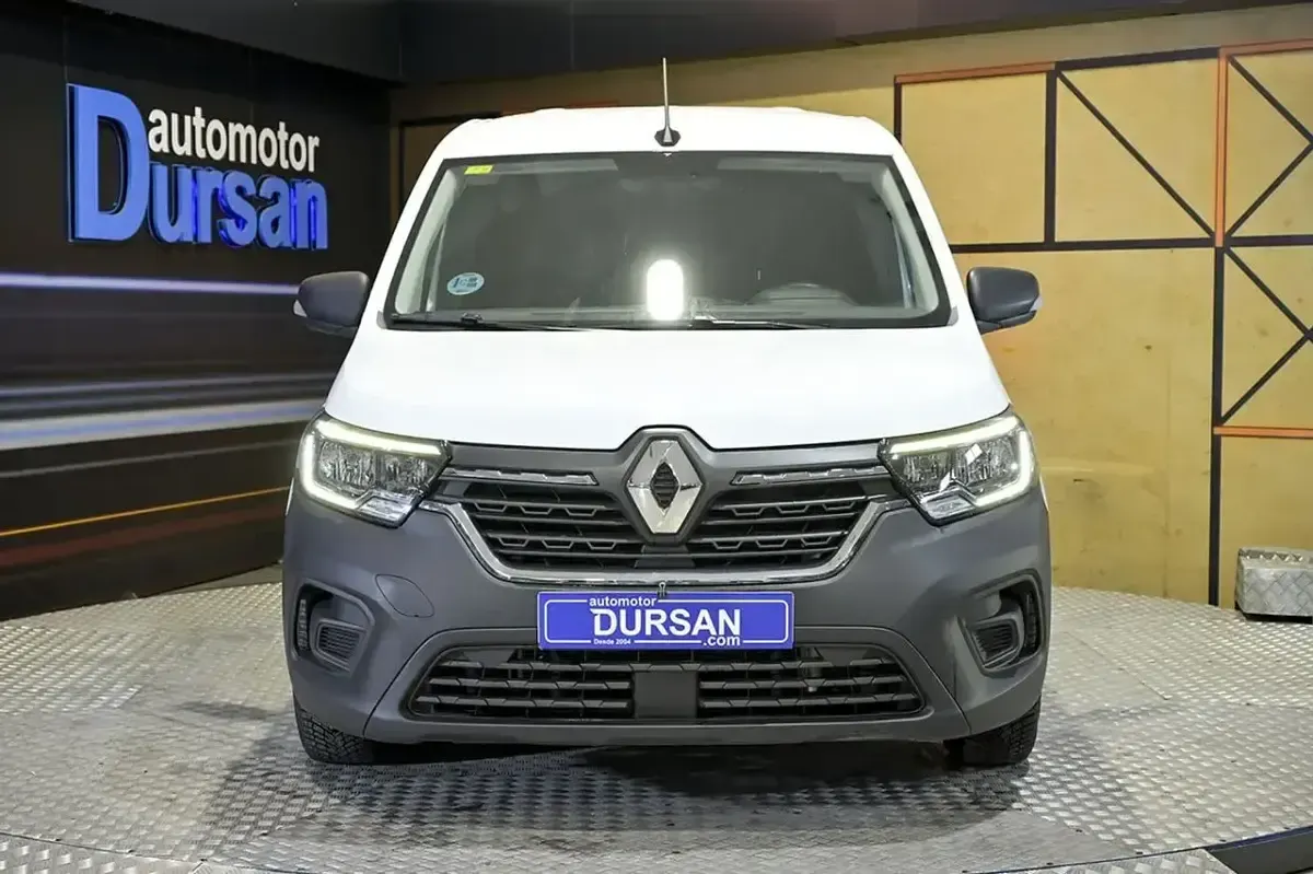 Usado Renault Kangoo 95 CV (69 kW) 2022 Blanco Monovolumen