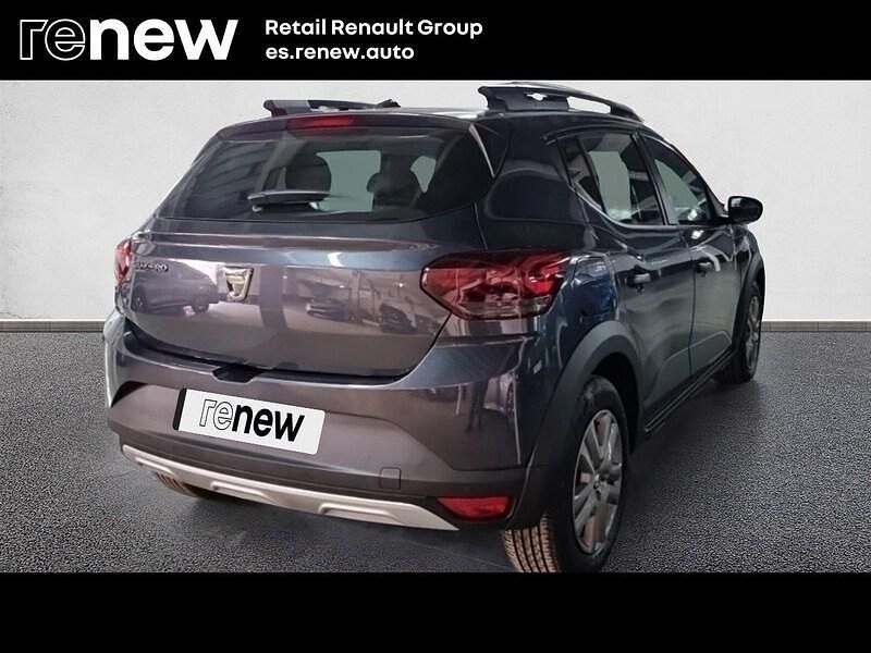 Usado Dacia Sandero Essentiel 91 CV (66 kW) 2021 Gris Berlina