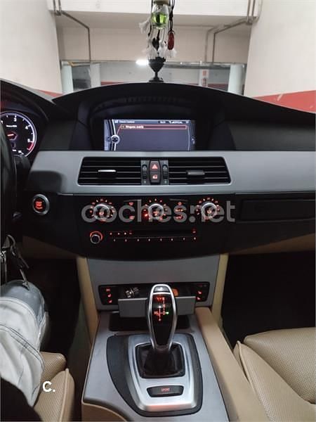 Usado BMW 530 235 CV (172 kW) 2009 Negro Familiar