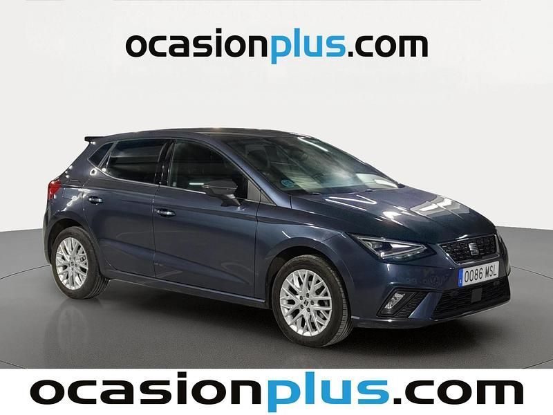 Usado Seat Ibiza XCELLENCE 115 CV (84 kW) 2024 Gris Utilitario