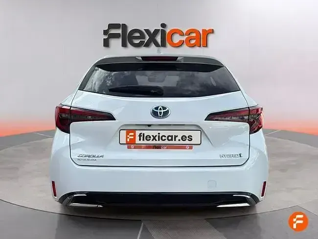 Usado Toyota Corolla Sport 196 CV (144 kW) 2023 Blanco Familiar