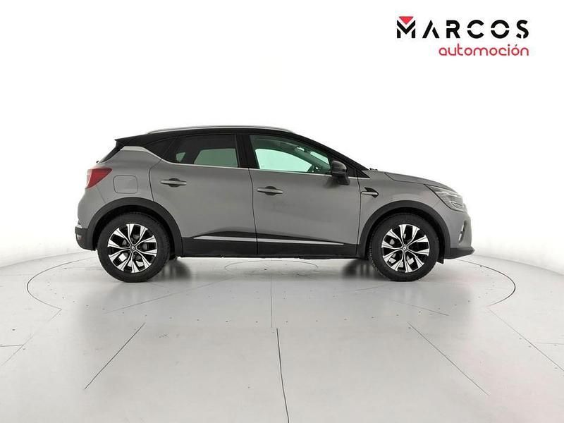 Usado Renault Captur Techno 140 CV (102 kW) 2023 Gris SUV