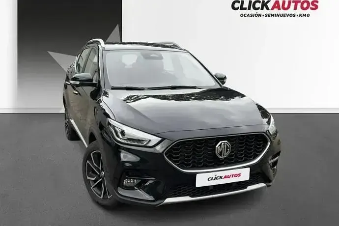 Usado MG ZS Luxury 106 CV (77 kW) 2025 Negro Berlina