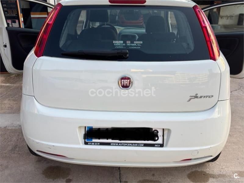 Blanco Usado 2010 Fiat Punto Active Utilitario | 7000 € - Imagen 1/4