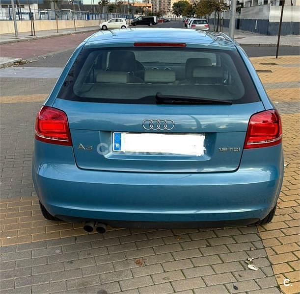 Usado Audi A3 105 CV (77 kW) 2009 Azul Utilitario