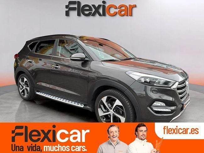 Usado Hyundai Tucson Style 176 CV (129 kW) 2017 Gris SUV