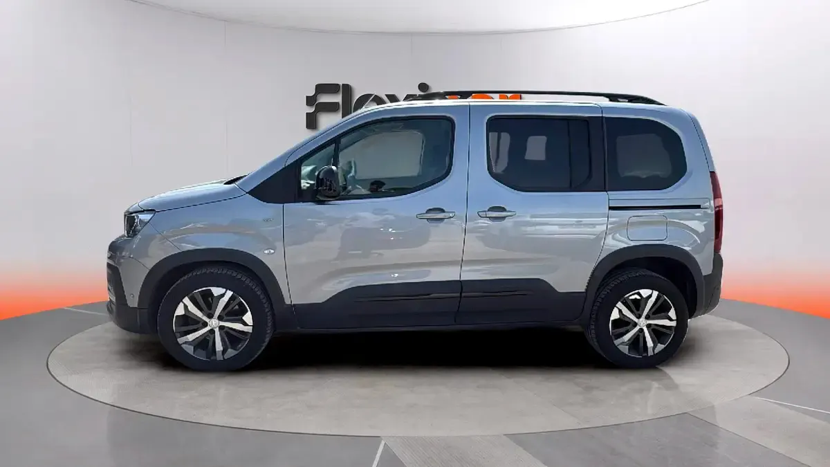 Usado Peugeot Rifter GTi 102 CV (75 kW) 2023 Gris Monovolumen
