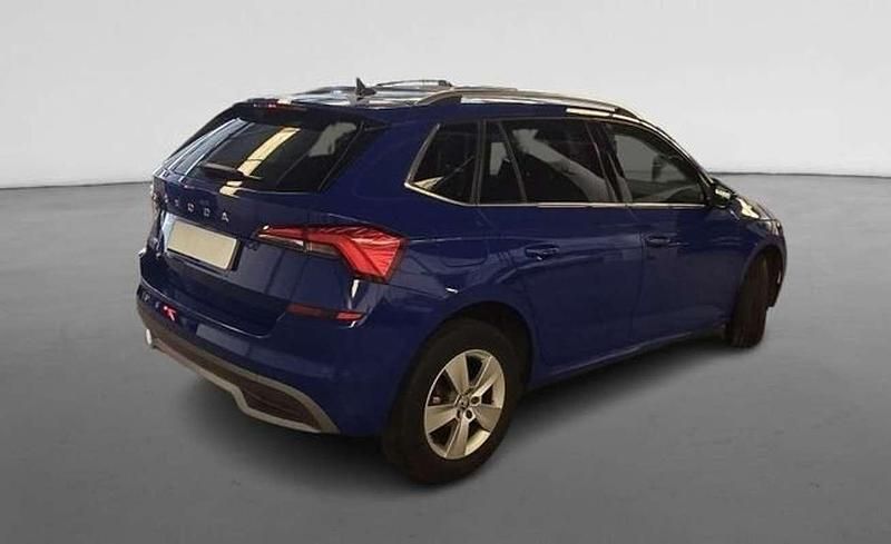 Usado Skoda Kamiq Ambition 110 CV (80 kW) 2023 Azul SUV