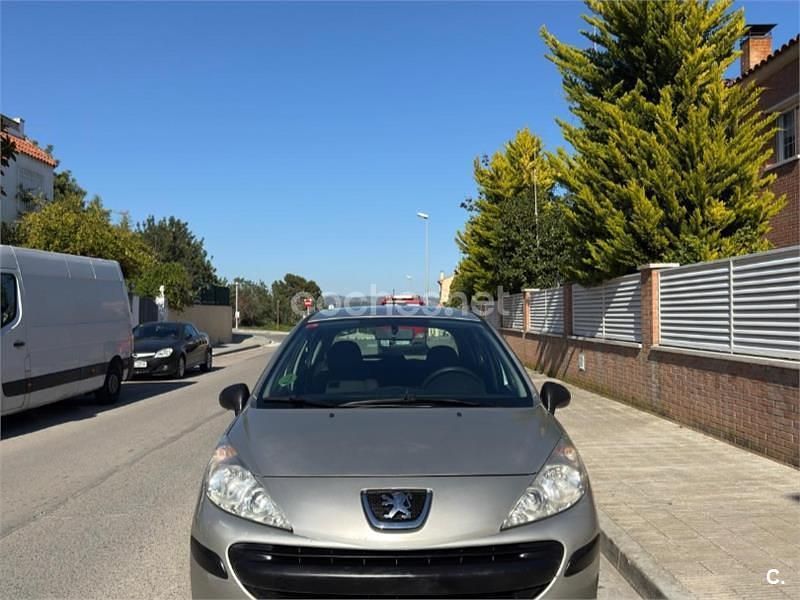 Usado Peugeot 207 75 CV (55 kW) 2007 Gris / plata Berlina