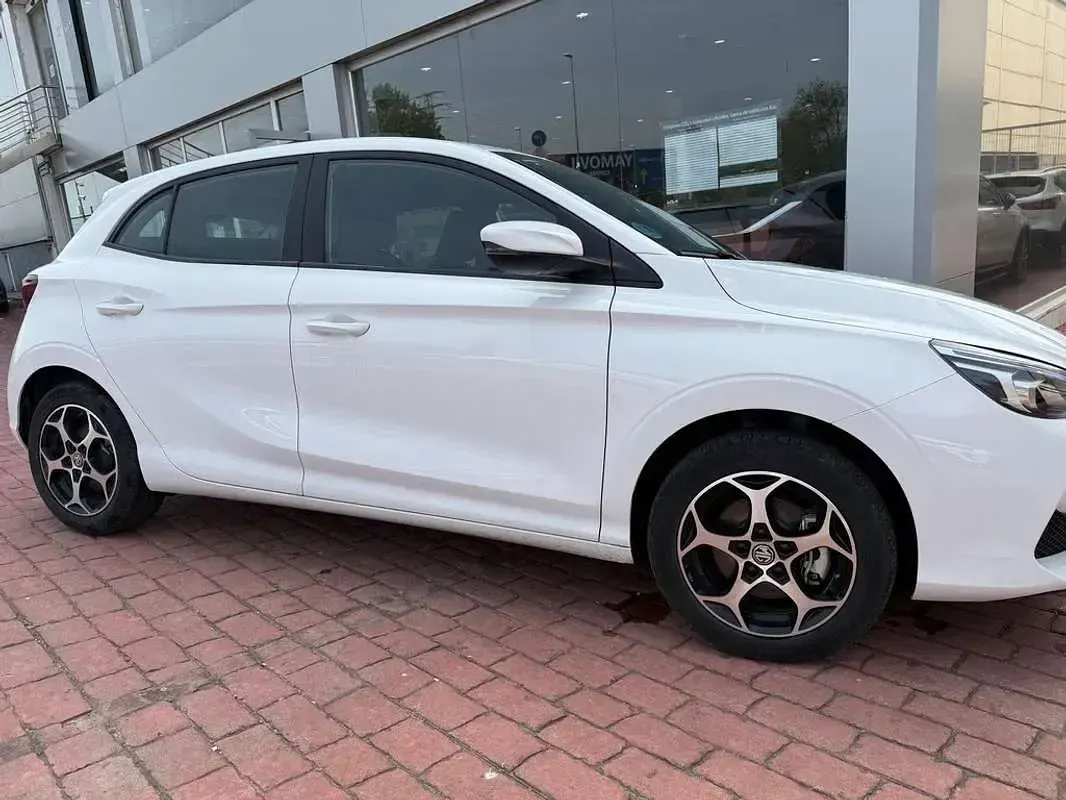 Usado MG MG3 Comfort 194 CV (142 kW) 2024 Blanco Utilitario
