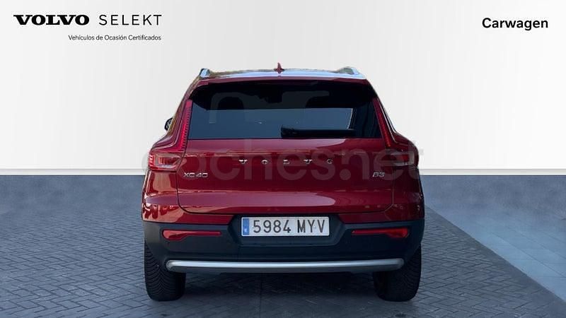 Usado Volvo XC40 Core 163 CV (119 kW) 2025 Rojo SUV