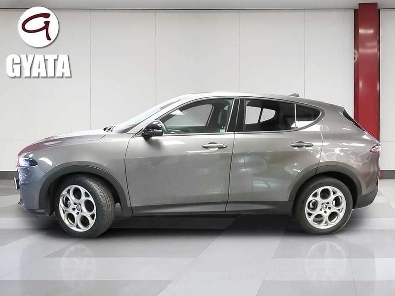 Gris Usado 2023 Alfa Romeo Tonale Sprint SUV | 21.490 € (Super precio) - Imagen 1/3