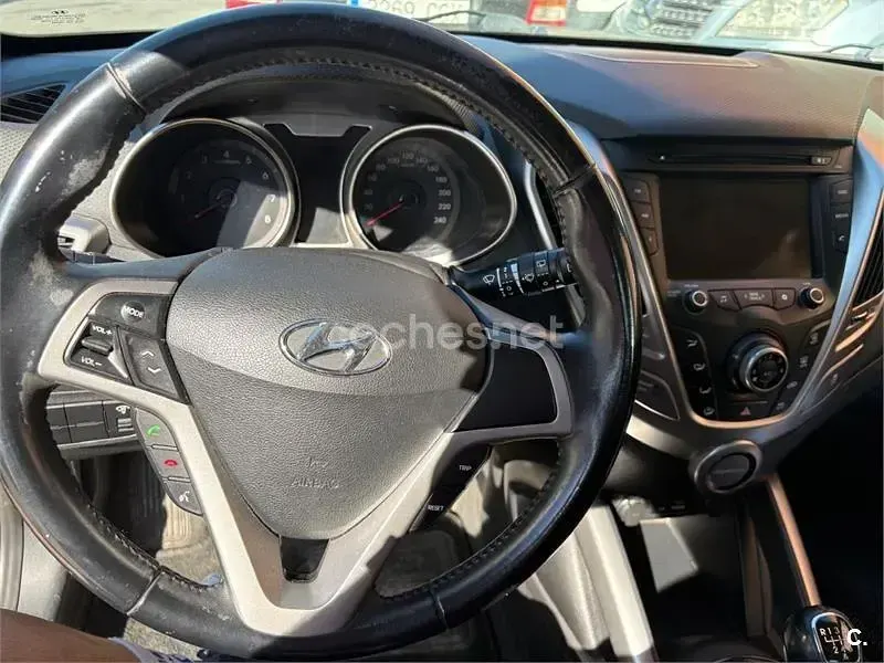 Usado Hyundai Veloster 140 CV (102 kW) 2013 Verde Utilitario