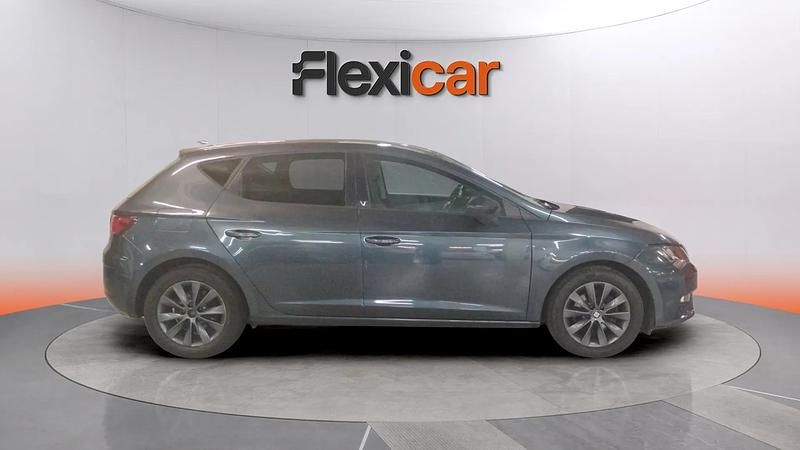 Usado Seat Leon ST Style 131 HP (96 kW) 2020 Azul Carrinha