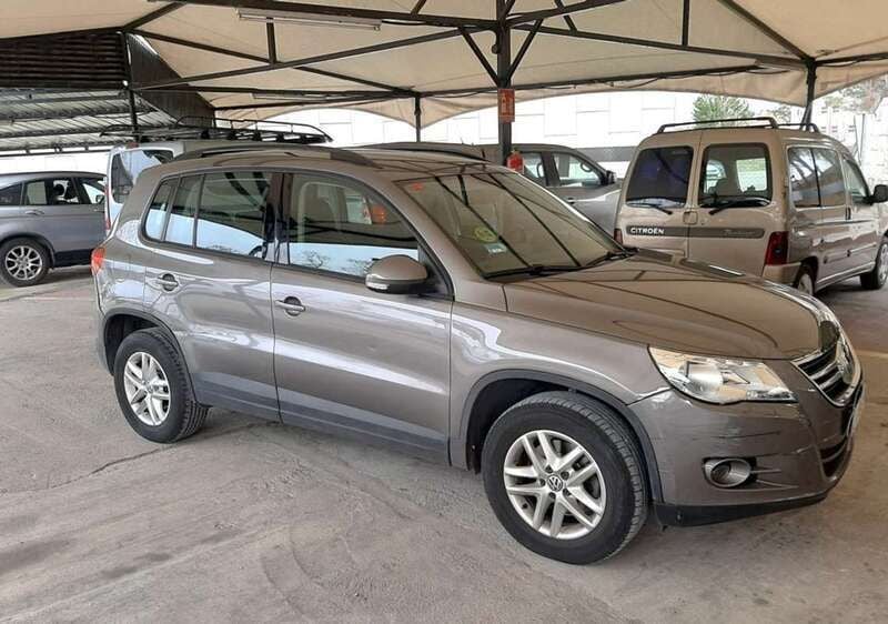 Usado VW Tiguan Advance 140 CV (102 kW) 2009 Varios colores SUV