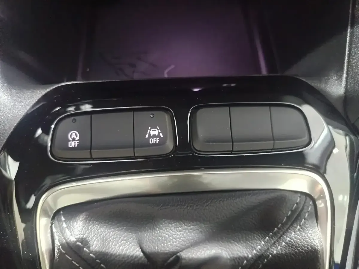 Nuevo Opel Corsa Edition 100 CV (73 kW) 2026 Azul Utilitario