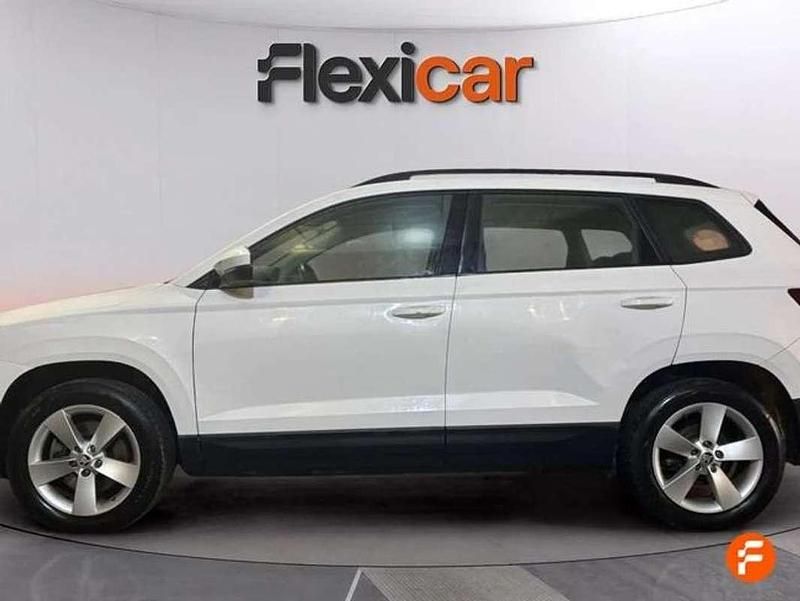 Usado Skoda Karoq Ambition 150 CV (110 kW) 2021 Blanco SUV