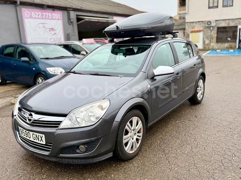 Usado Opel Astra Enjoy 110 CV (80 kW) 2009 Negro Berlina