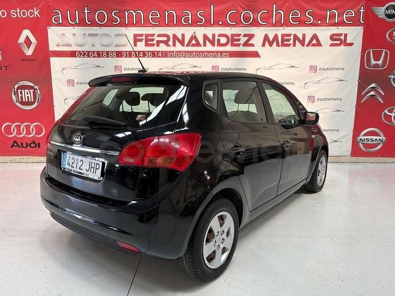 Usado Kia Venga 90 CV (66 kW) 2015 Negro Utilitario