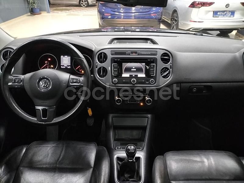 Usado VW Tiguan Business 140 CV (102 kW) 2014 Negro SUV