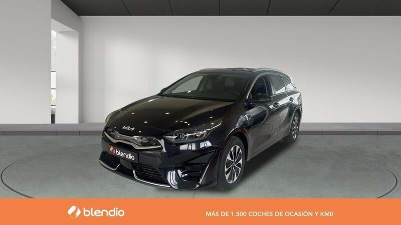Negro Nuevo 2025 Kia Ceed Familiar | 31.990 € (Un poco caro) - Imagen 1/4