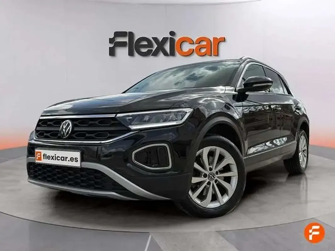Usado VW T-Roc Life 150 CV (110 kW) 2024 Negro SUV