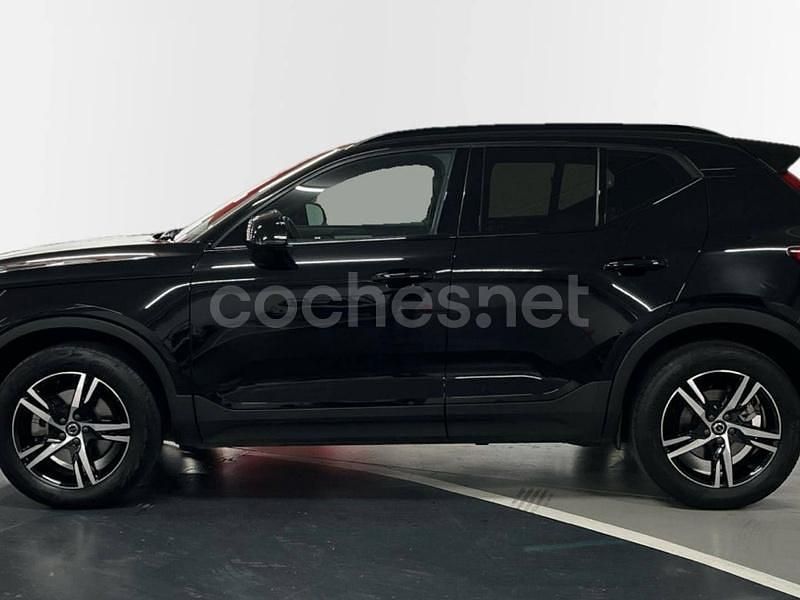 Usado Volvo XC40 Plus 163 CV (119 kW) 2024 Negro SUV