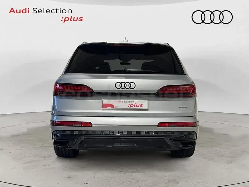 Usado Audi Q7 Black Edition 462 CV (339 kW) 2024 Gris / plata SUV