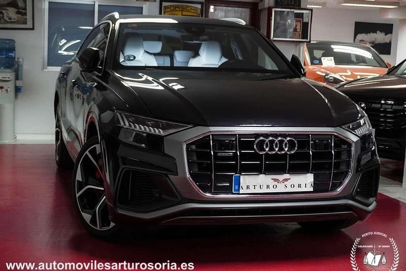 Negro Usado 2019 Audi Q8 Ambiente SUV | 50.000 € (Un poco caro) - Imagen 1/4