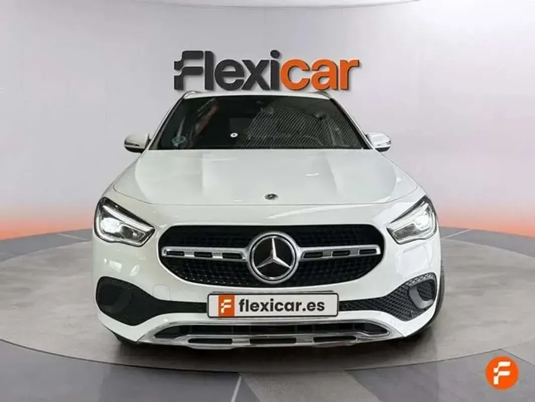 Usado Mercedes GLA200 163 CV (119 kW) 2022 Blanco SUV