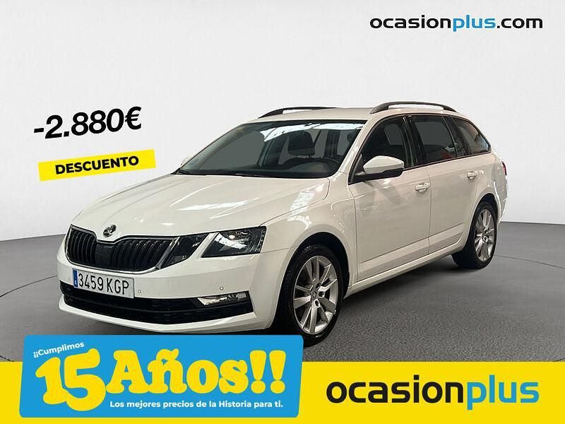 Blanco Usado 2018 Skoda Octavia Familiar | 12.990 € (Precio justo) - Imagen 1/4