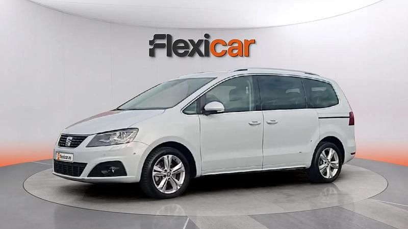 Usado Seat Alhambra XCELLENCE 150 CV (110 kW) 2022 Gris Monovolumen