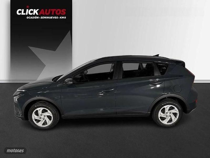Usado Hyundai Bayon 79 CV (58 kW) 2024 Gris SUV
