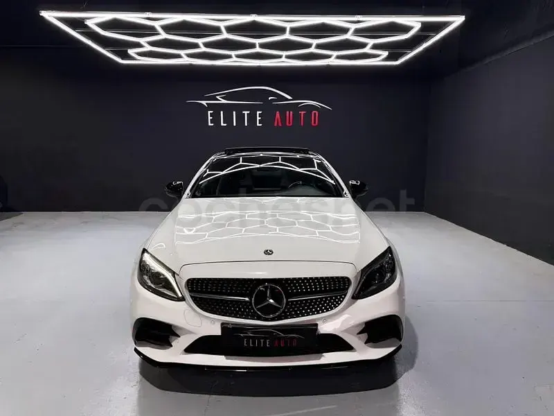 Usado Mercedes C220 194 CV (142 kW) 2018 Blanco Coupe