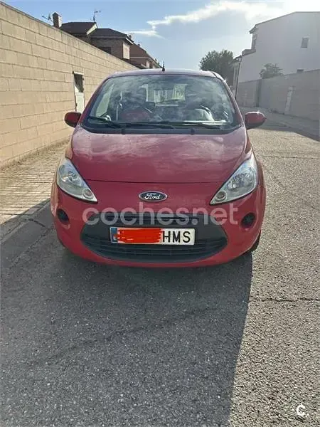 Usado Ford Ka Individual 69 CV (50 kW) 2012 Rojo Utilitario