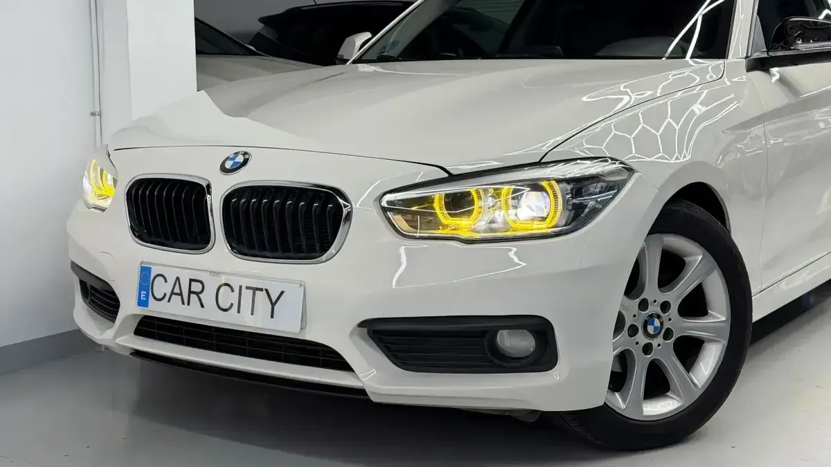 Używany BMW 118 150 KM (110 kW) 2016 Biały Hatchback