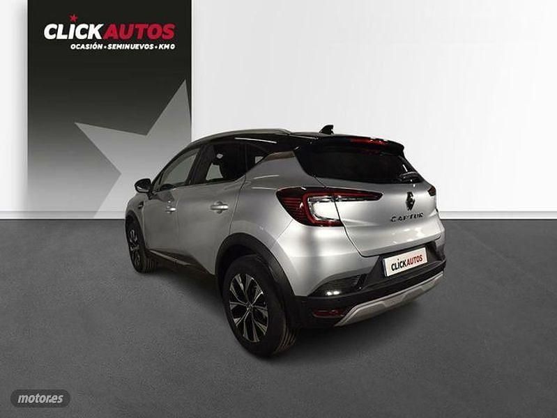 Usado Renault Captur Techno 90 CV (66 kW) 2024 Gris SUV