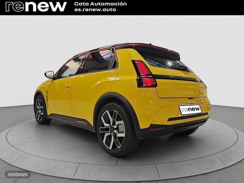 Usado Renault 5 E-Tech Techno 110 kW (150 CV) 2025 Amarillo