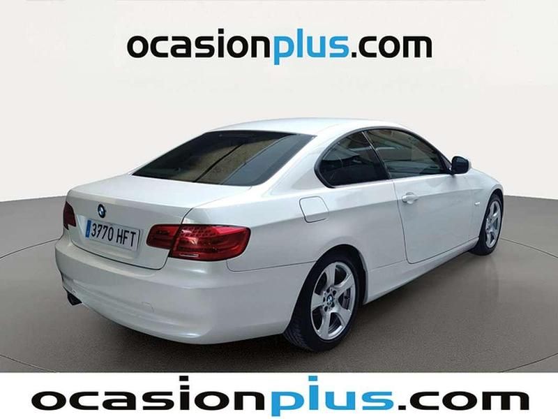 Usado BMW 320 184 CV (135 kW) 2011 Blanco Coupe
