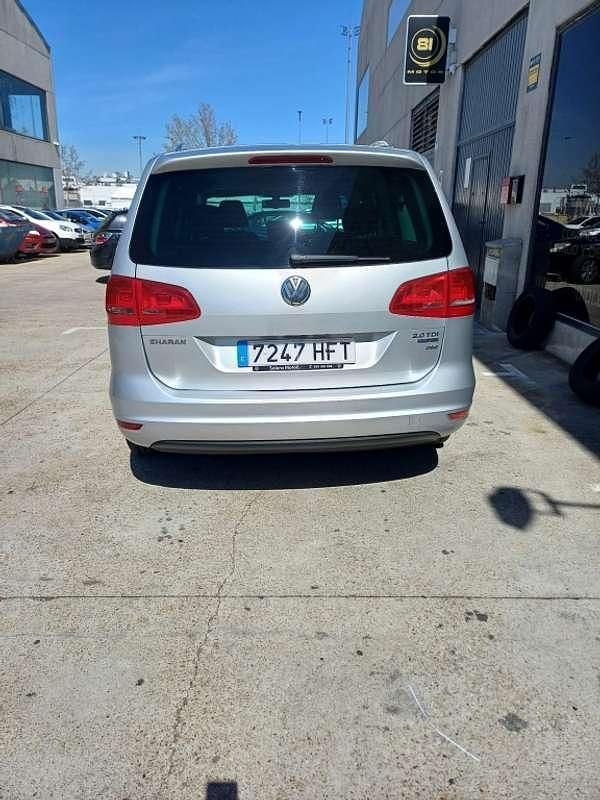 Usado VW Sharan Advance 140 CV (102 kW) 2012 Gris Monovolumen