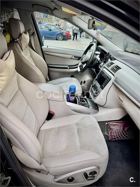 Usado Mercedes R350 265 CV (194 kW) 2011 Azul Monovolumen