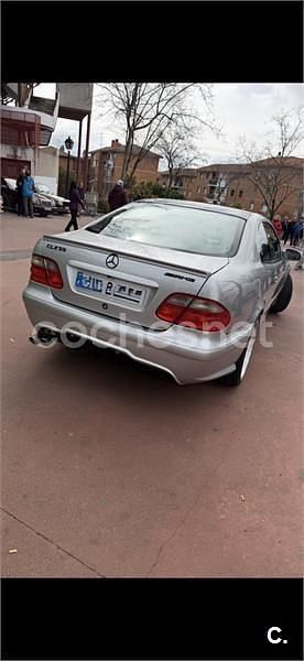 Usado Mercedes CLK200 Avantgarde 163 CV (119 kW) 2001 Gris / plata Coupe