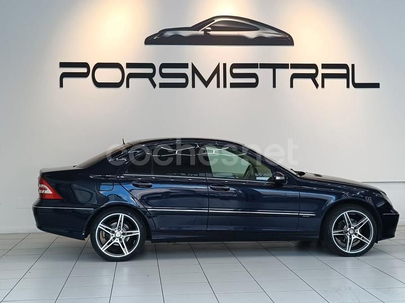 Usado Mercedes C220 Elegance 150 CV (110 kW) 2006 Azul Berlina