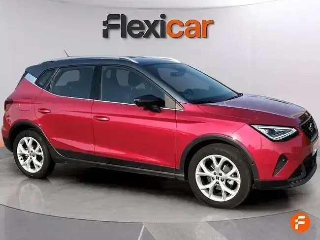 Usado Seat Arona FR 110 CV (80 kW) 2023 Rojo SUV