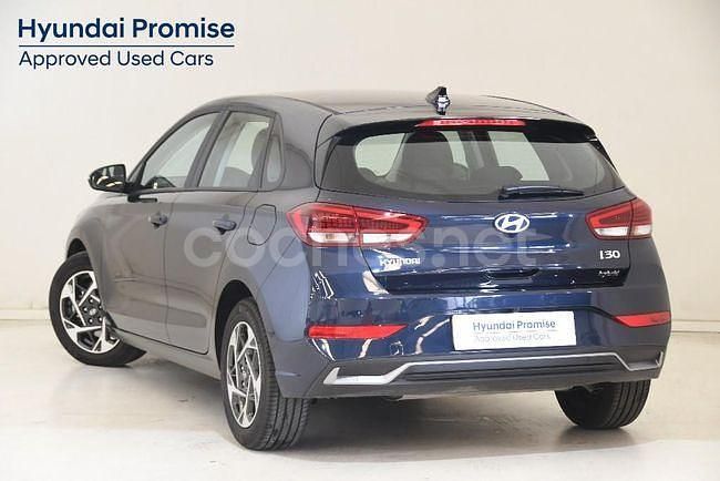 Usado Hyundai i30 100 CV (73 kW) 2024 Azul Berlina